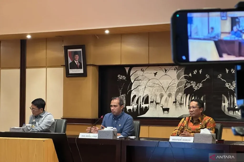 Wamenkum tegaskan pasal penghinaan presiden di KUHP tak larang kritik